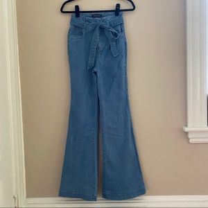 Retro wide flair jeans with tie